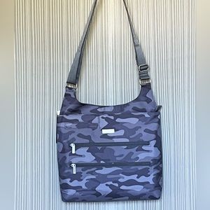 NWT Gray Camo Bagfallini Bucket Bag